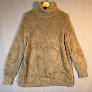Zara Knit Women’s SzM Tan Turtleneck Sweater Warm Fuzzy Long Sleeved Oversized